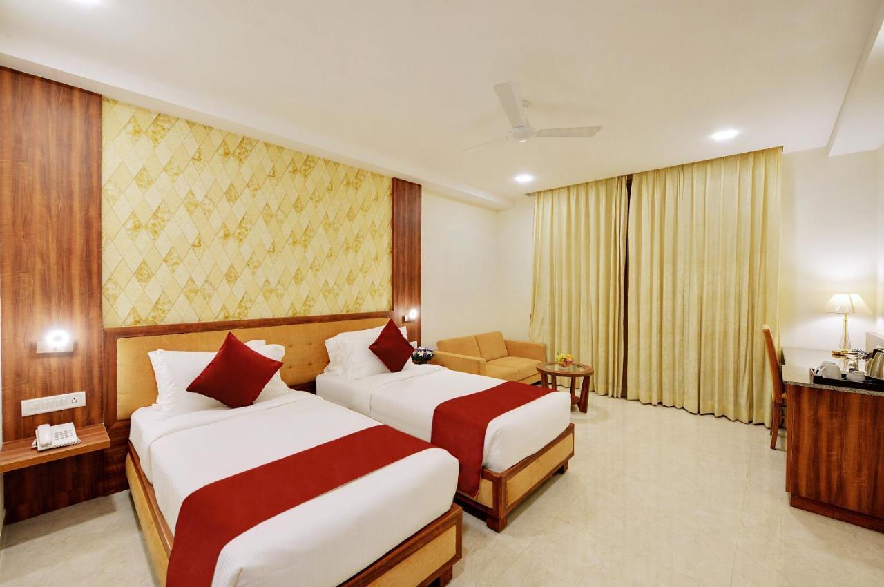 La Sara Gateway Hotel Kammasandra Exterior photo