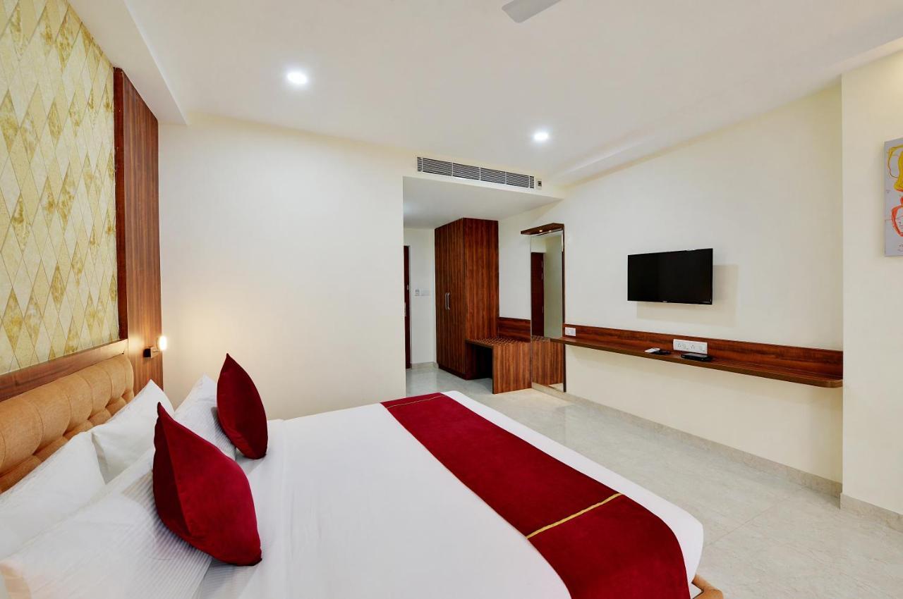 La Sara Gateway Hotel Kammasandra Exterior photo
