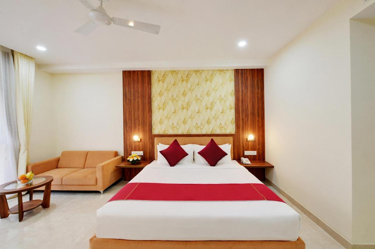 La Sara Gateway Hotel Kammasandra Exterior photo